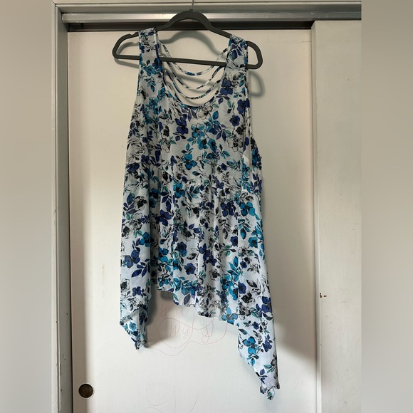 Floral Asymmetrical Hem Women’s Strappy Back Top - Picture 1 of 2